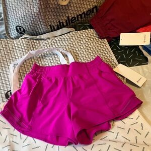 NWT Lululemon Hotty Hot High-Rise Short 4" *Lined, Sz 6, Purple Highlighter